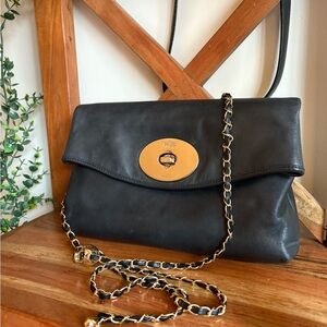 Vintage Coach Turnlock Clutch | Unbranded Chain | 1990s | Great Condition